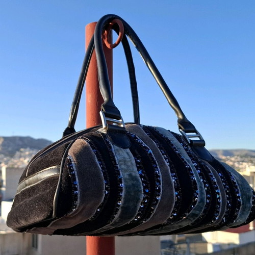 Vintage style black velvet handbag with sequins used