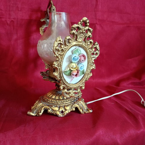 Table lamp Rococo style with hand-painted porcelain roses like new