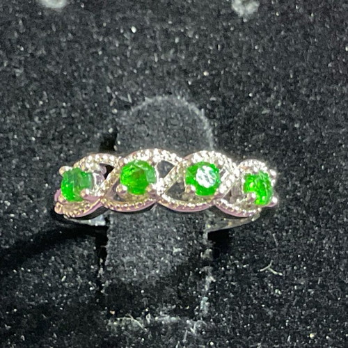 Diopside ring one size with authentic stone