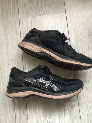 Asics Metarun sports shoes used, size 37.5, limited edition