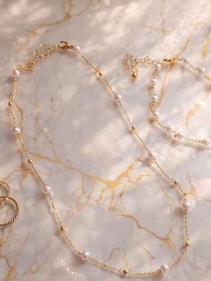 Jewelry set with necklace and bracelet, new, beige