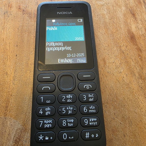 Nokia 108 Dual phone like new, black