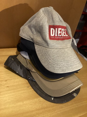 Hats pack of 5 used, Diesel, Nike, Maui, Monster