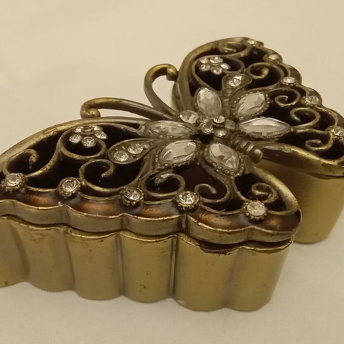 Bronze butterfly jewelry box used with rhinestones and multifaceted stones