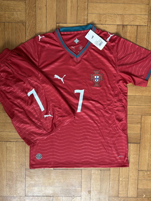 Portugal Ronaldo football shirt and shorts set, size M, Puma