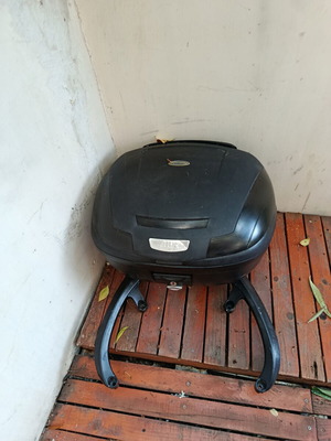 Givi suitcase with rack for Yamaha T-max 500 2008 used