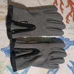 Gloves size L like new, barely worn