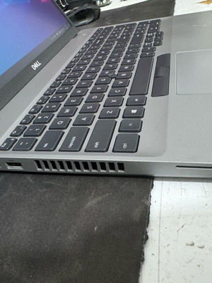 Dell Latitude 5511 i7 10th μεταχειρισμένο, 8GB, 256GB NVMe, Nvidia GeForce MX250