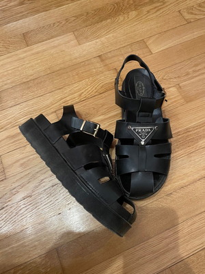 Prada sandals black size 38 like new