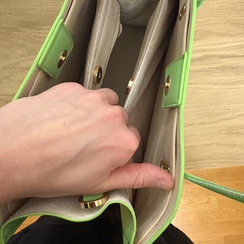 Green handbag like new, 31x25x14 cm