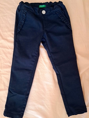 Girls' pants used for ages 3-4, black and blue