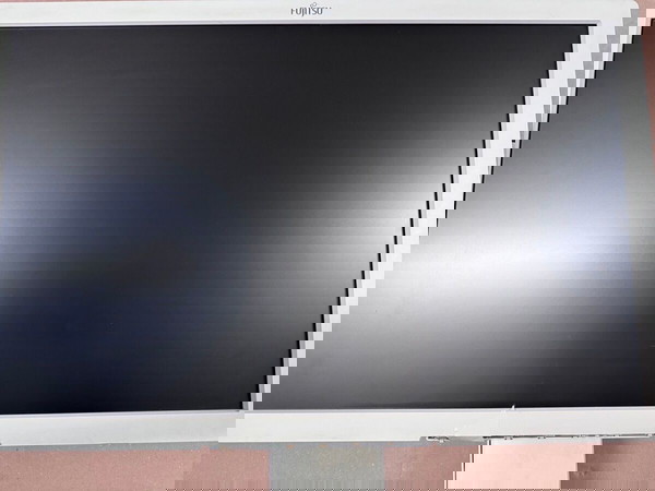 Fujitsu Οθονη 22"