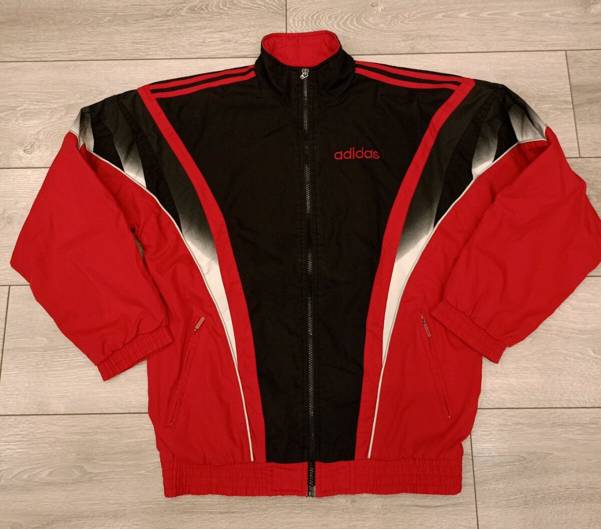 Adidas vintage track jacket used, red… - € 30,00 - Vendora.cy