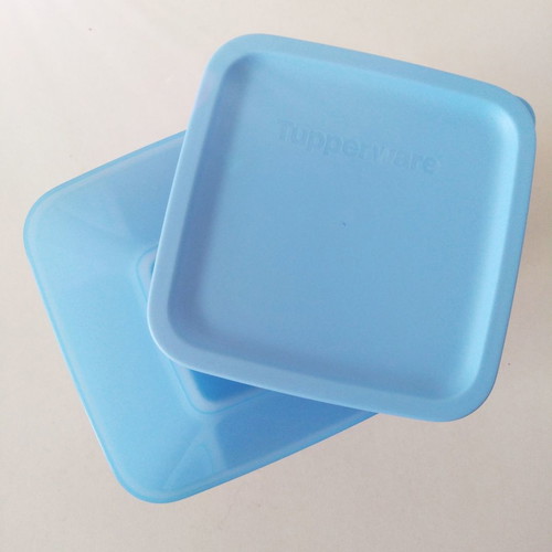Tupperware square container 1.8L sky blue new