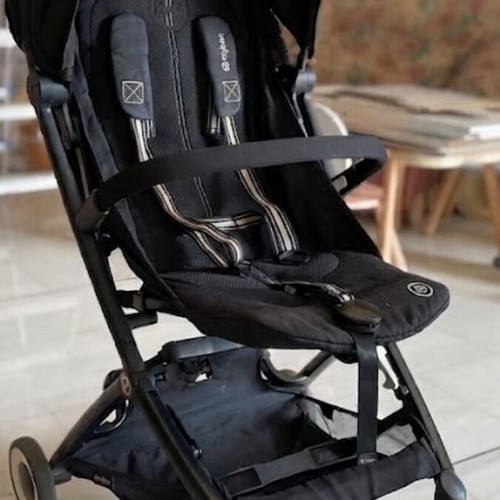 Cybex Libelle lightweight travel stroller compatible with airplane