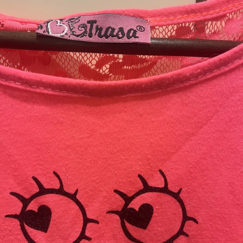 Women's top small medium like new with lace back and front print