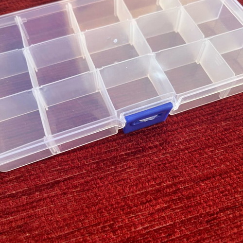 Jewelry storage box new with 15 compartments transparent