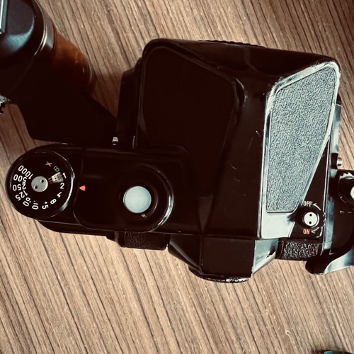 Pentax 67 TTL M/Up Body like new, excellent condition