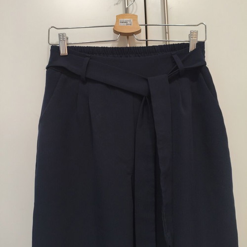 High-waisted fabric pants with belt like new, dark blue