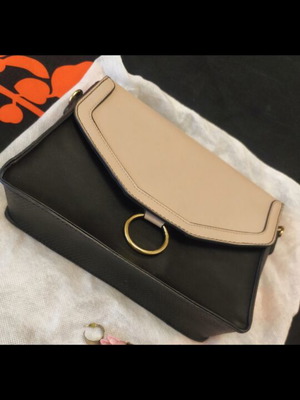 Handbag shoulder and wrist black and beige like new