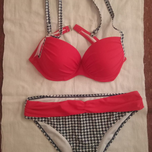Swimsuit like new, size M, red