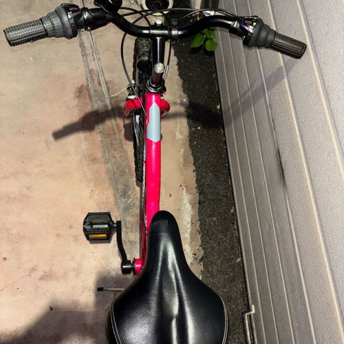 Atlas Clermont Kids Bicycle 6 Speed Like New