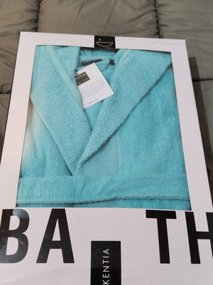 Kentia bathrobe new in packaging