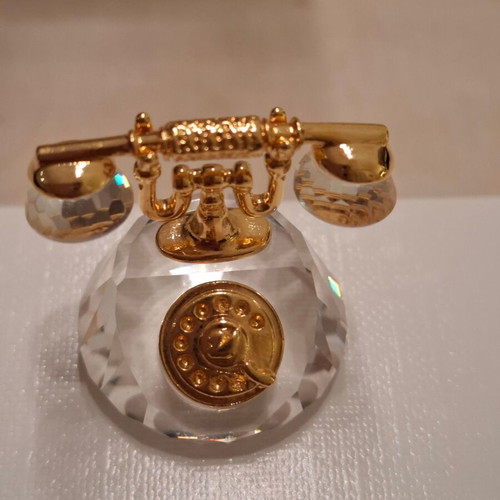 Swarovsky analog phone new from the Classics series