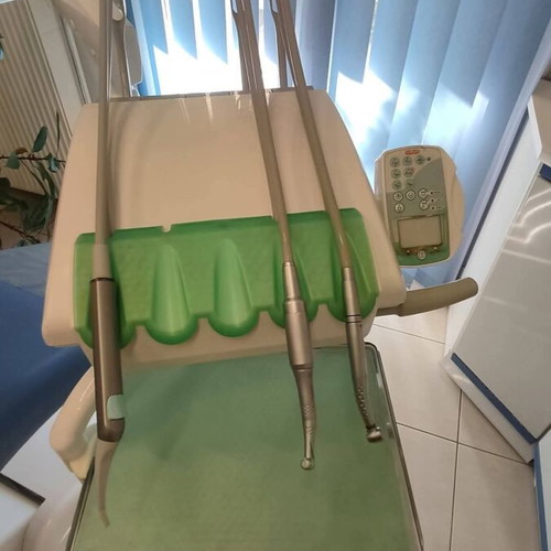 Dental equipment Anthos A3 plus with compressor used