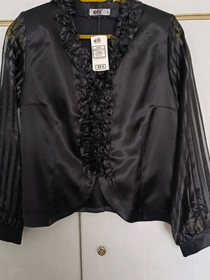 Elli White black shirt size L new