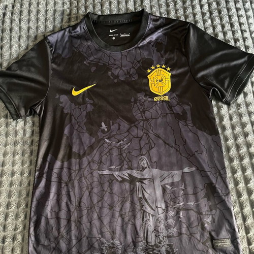 Nike Brazil Football Jersey medium new with Christ statue design