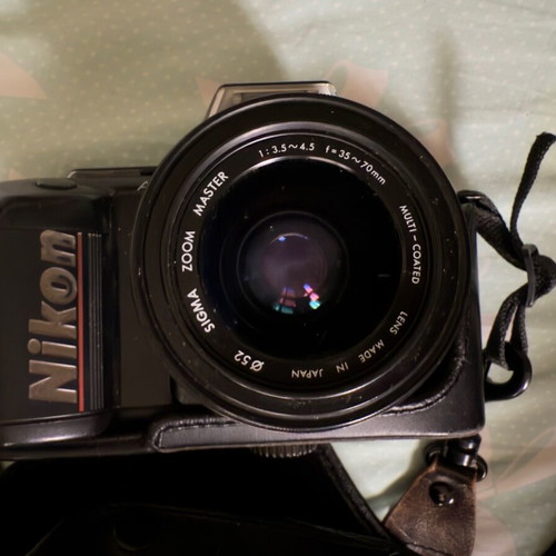 Nikon N4004S 35mm film camera with Sigma Zoom Master 35-70mm lens used