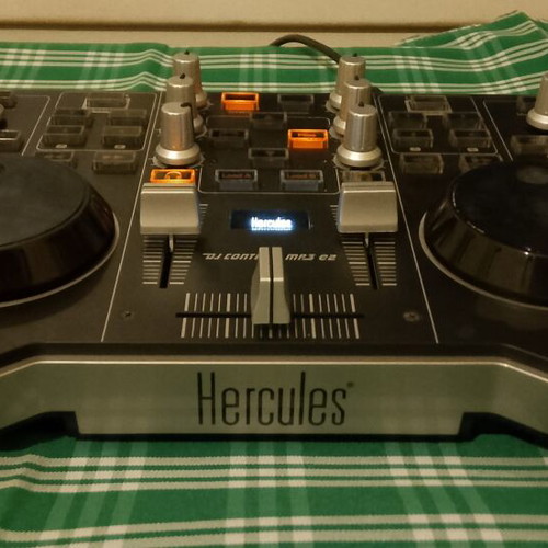 Hercules DJ Control E2 used, scratch function not working