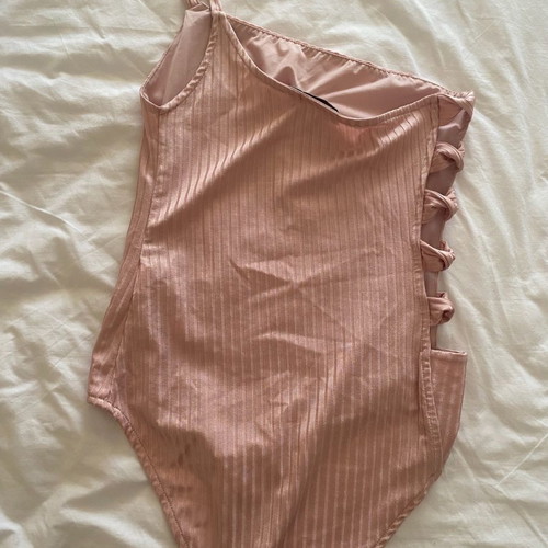 ZARA bodysuit used, size M, pink with cutouts