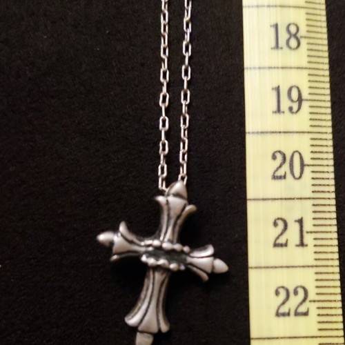 Silver cross pendant 925 with chain, like new, 40 cm