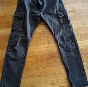 dirty laundry pants no 34 worn only a few times. now they don’t fit due to wait gain