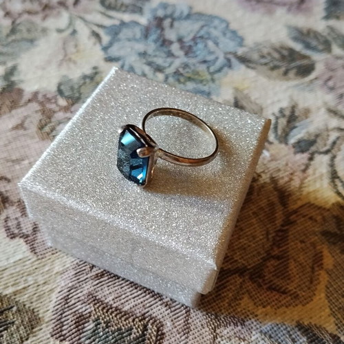 Silver ring with large blue crystal, like new
