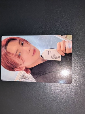 Yeosang ATEEZ photocard като нов от албума "GOLDEN HOUR : Part. 3"
