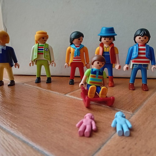 Playmobil figures like new