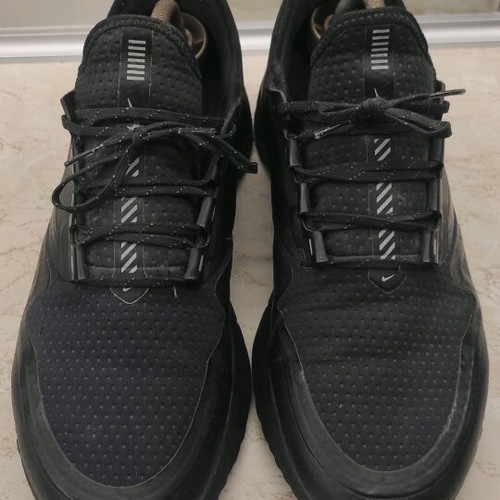 Nike Odyssey React Shield 2 sneakers used, size 46, black