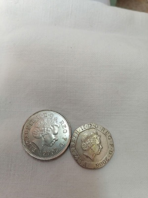 United Kingdom coins 10 pence 2006 and 20 pence 2008 used