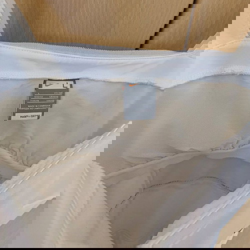 Nike tennis φόρεμα μεταχειρισμένο, εφηβικό, με στήριξη στο στήθος