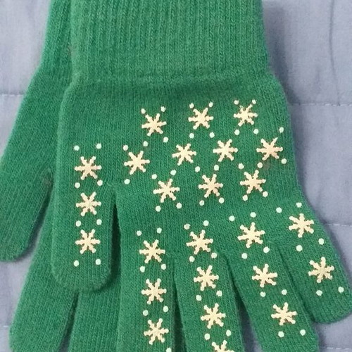 Gloves like new, one pair, one size