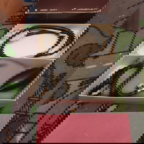 Πιεσόμετρο παλιό μεταχειρισμένο στο κουτί