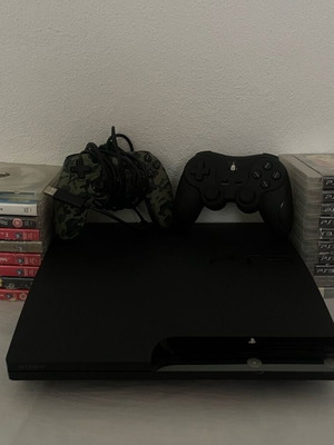 PlayStation 3 Slim Sony like new, 500GB, fully functional and silent