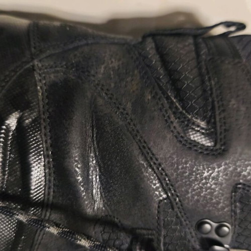 Columbia men's black boot used with silver details