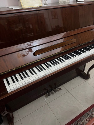 Piano like new condition
