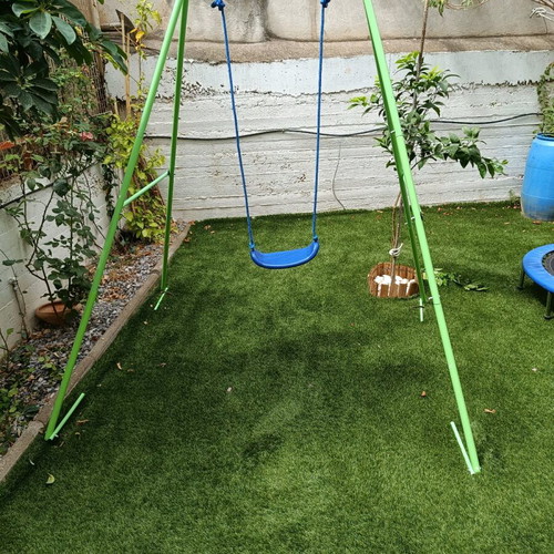 Garden swing like new with baby seat