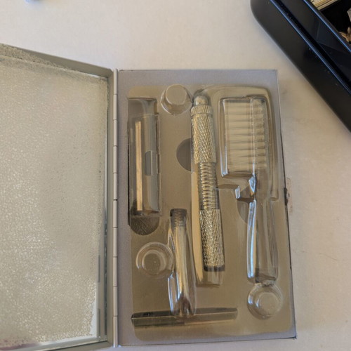 Vintage travel shaving set