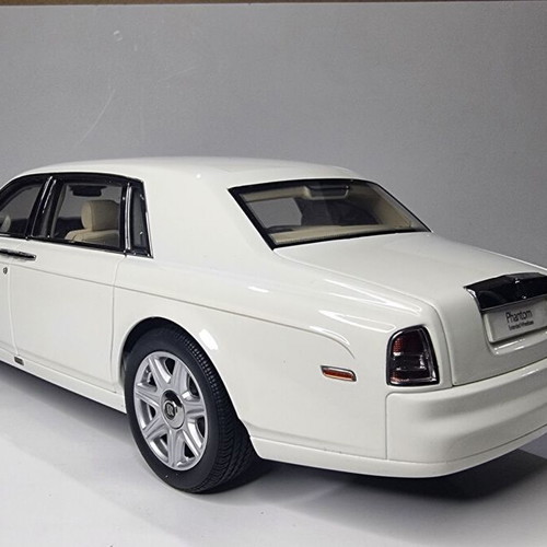 Minichamps Rolls Royce Phantom metal model scale 1:18 new